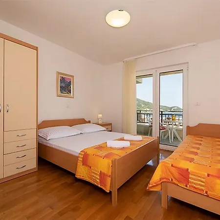 Apartments By The Sea Igrane, Makarska - 17292 Exterior photo
