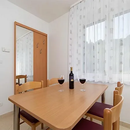 Apartments By The Sea Igrane, Makarska - 17292 Exterior photo