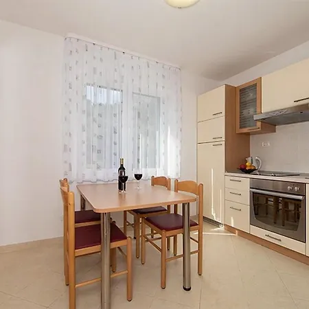 Apartments By The Sea Igrane, Makarska - 17292 Exterior photo