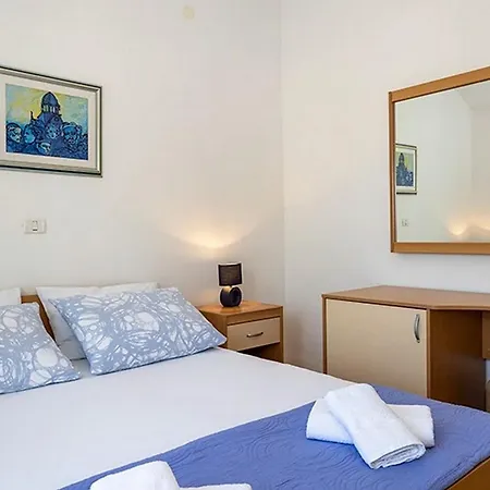 Apartments By The Sea Igrane, Makarska - 17292 Room photo