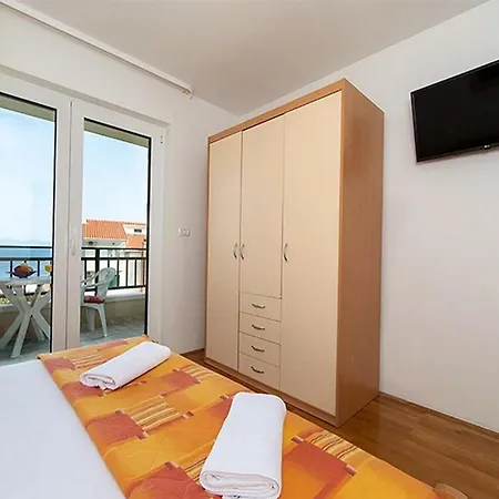 Apartments By The Sea Igrane, Makarska - 17292 Room photo