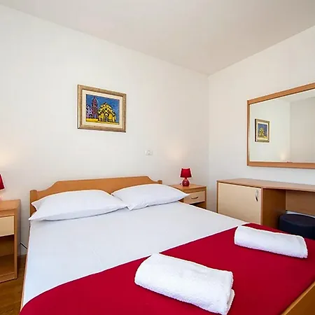 Apartments By The Sea Igrane, Makarska - 17292 Room photo