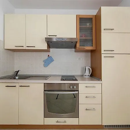 Apartments By The Sea Igrane, Makarska - 17292 Room photo