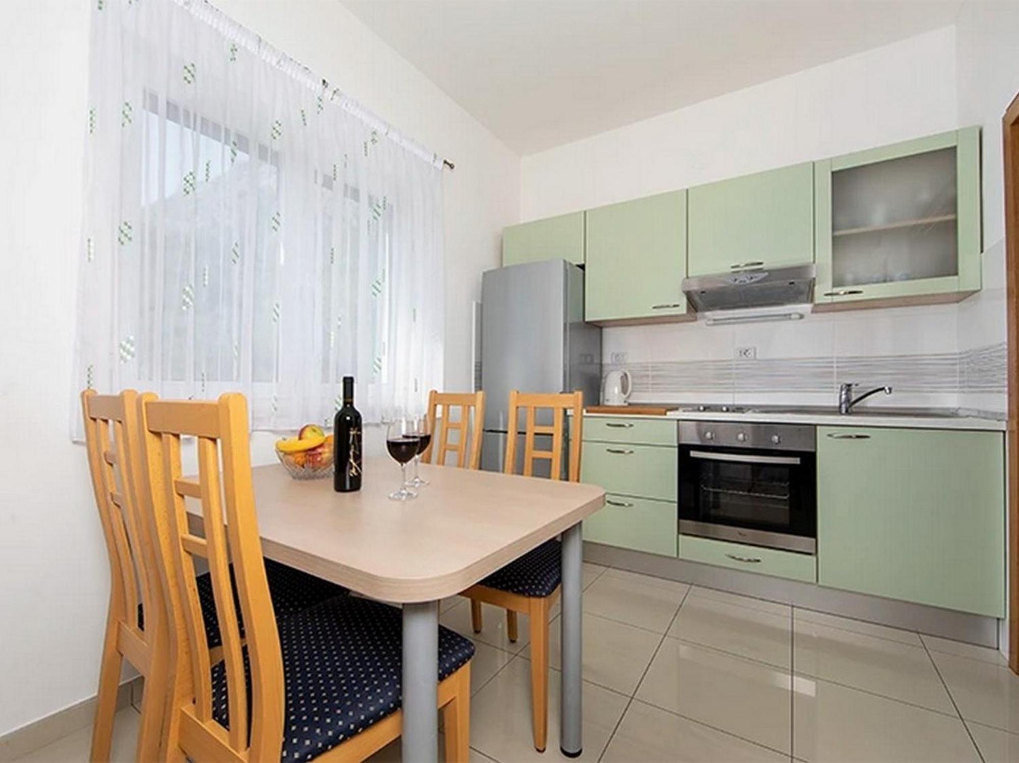 Apartment By The Sea Igrane, Makarska - 17292 Igrane