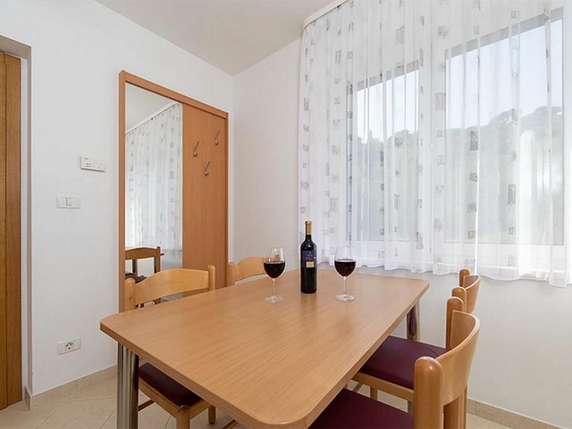 By The Sea Igrane, Makarska - 17292 Apartment *